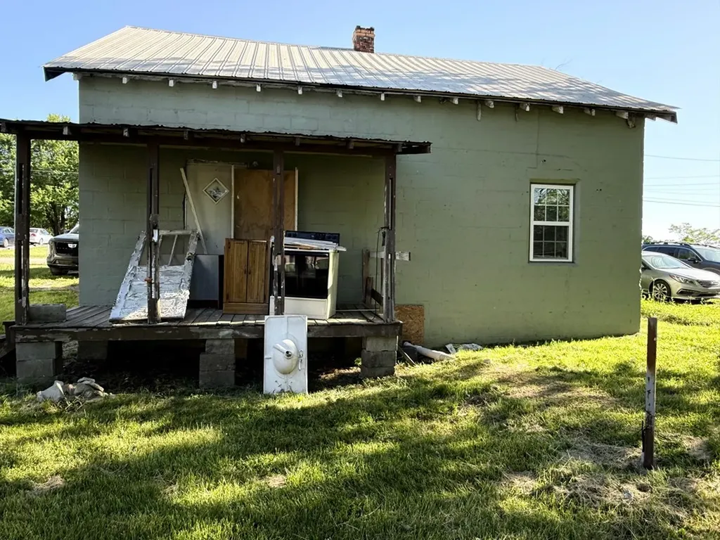 210 Woodland Avenue E Jamestown TN 38556