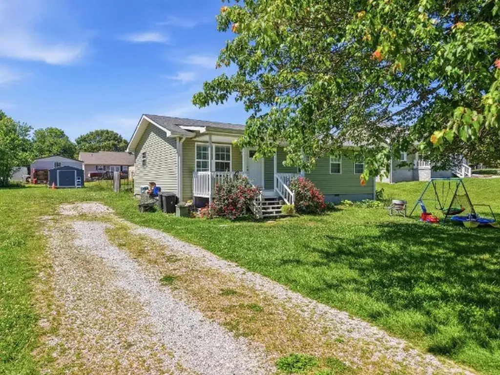 163 Haley Avenue Doyle TN 38559