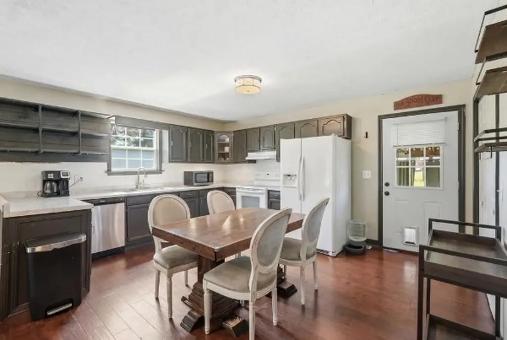 163 Haley Avenue Doyle TN 38559