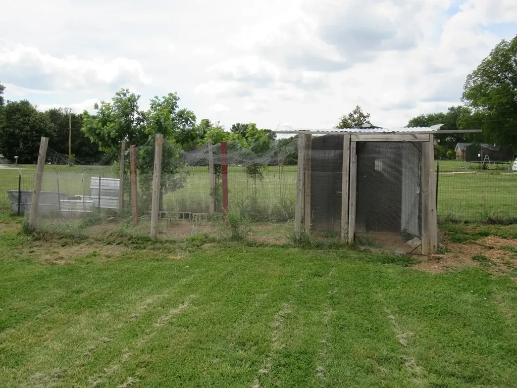 856 Corinth Sparta TN 38583