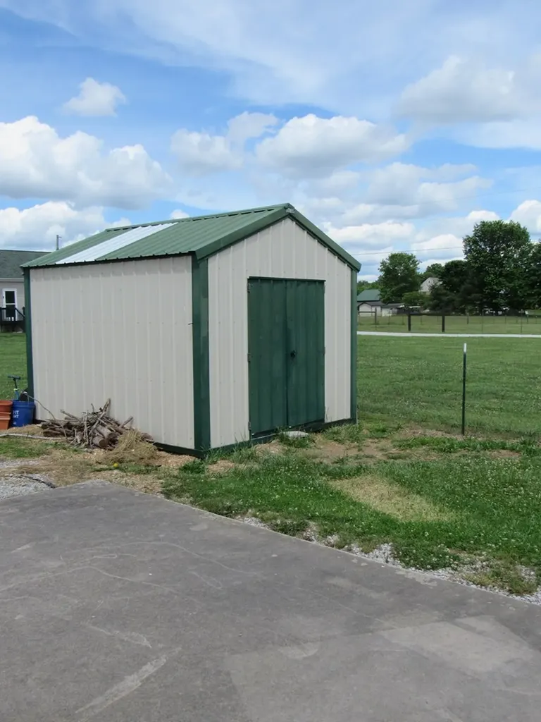 856 Corinth Sparta TN 38583