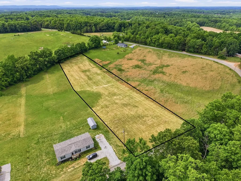 1791 Indian Mound Road Sparta TN 38583
