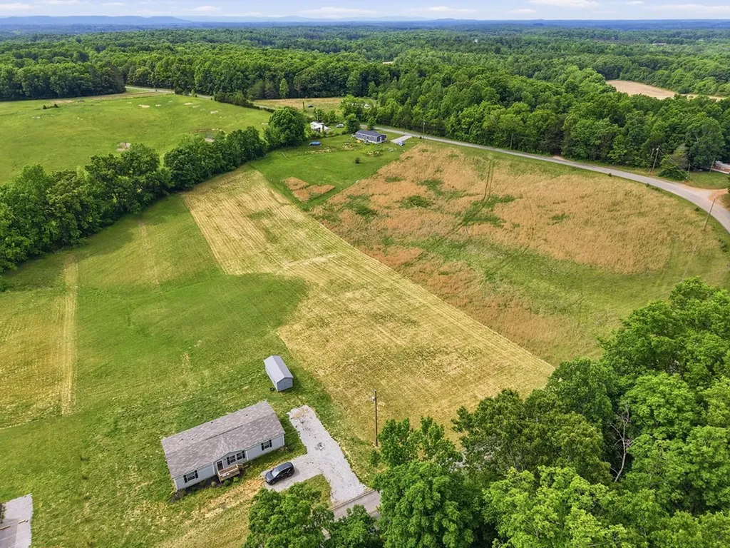 1791 Indian Mound Road Sparta TN 38583