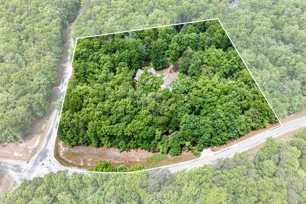 500 Cliff Park Road Monterey TN 38574-7332