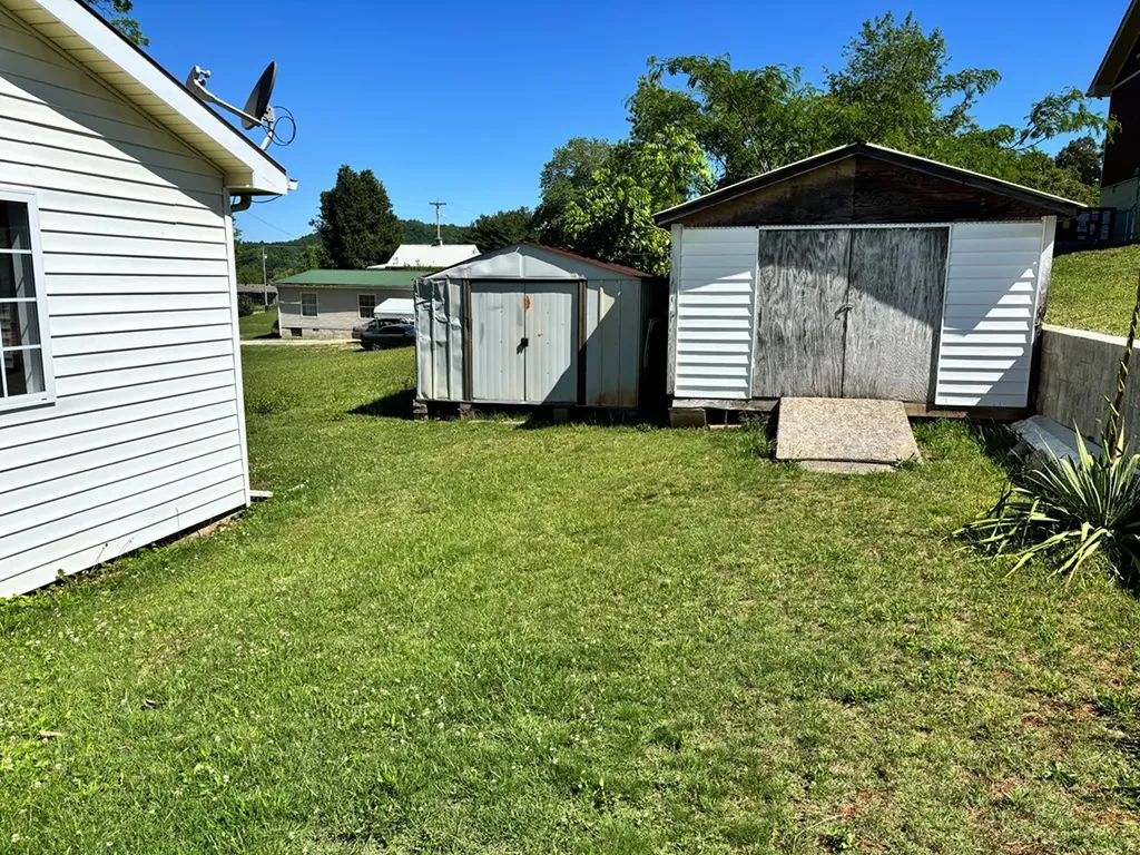 802 Water Street Livingston TN 38570