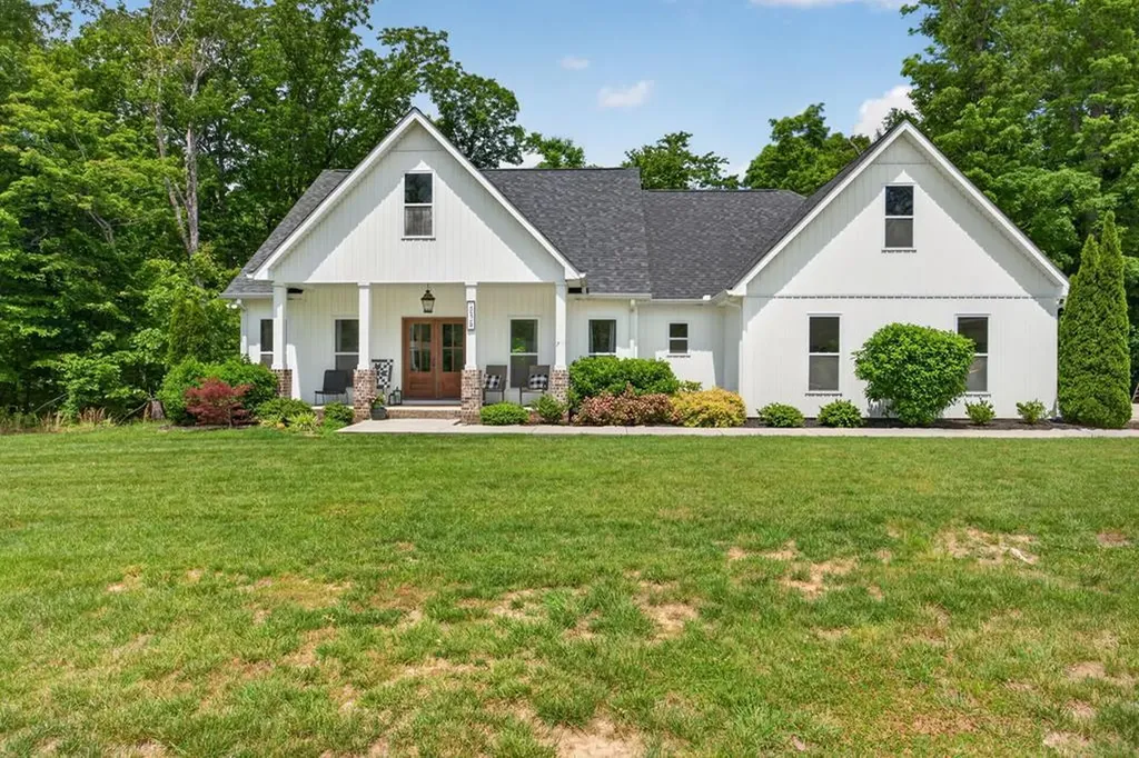 235 Overlook Point Cookeville TN 38506