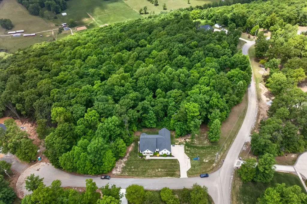235 Overlook Point Cookeville TN 38506