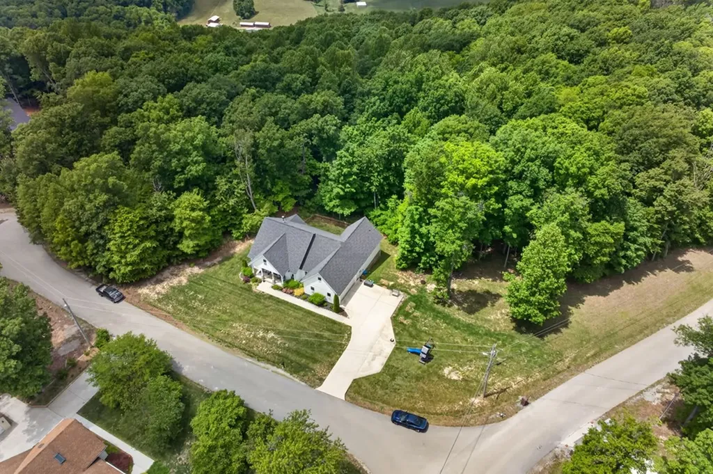 235 Overlook Point Cookeville TN 38506