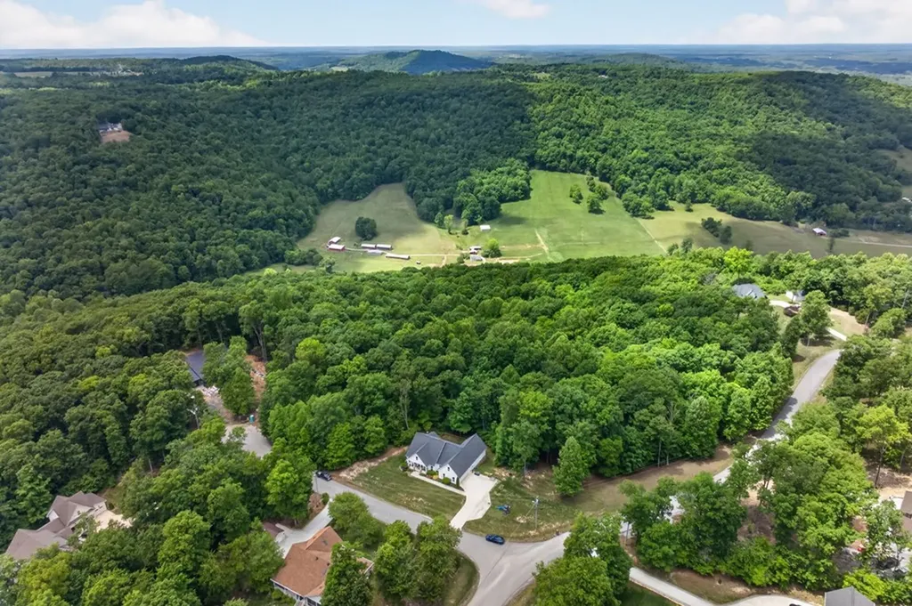 235 Overlook Point Cookeville TN 38506