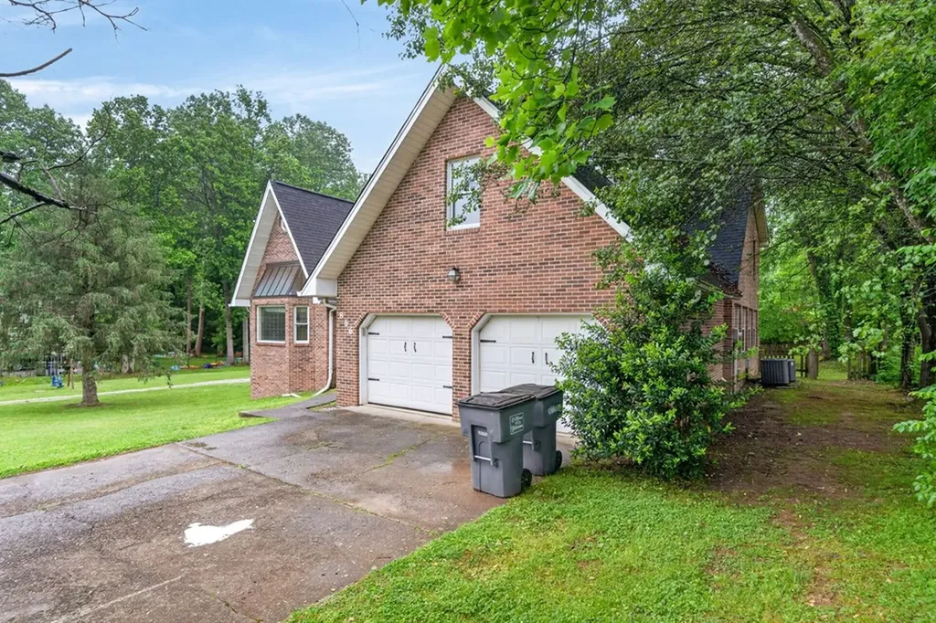866 Pen Oak Drive Cookeville TN 38501-3757