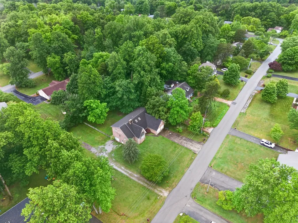 866 Pen Oak Drive Cookeville TN 38501-3757