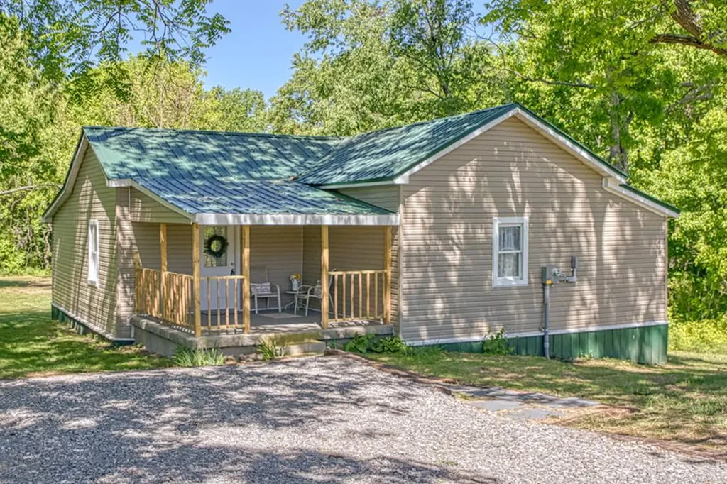 108 Twinton Park Road Crawford TN 38580
