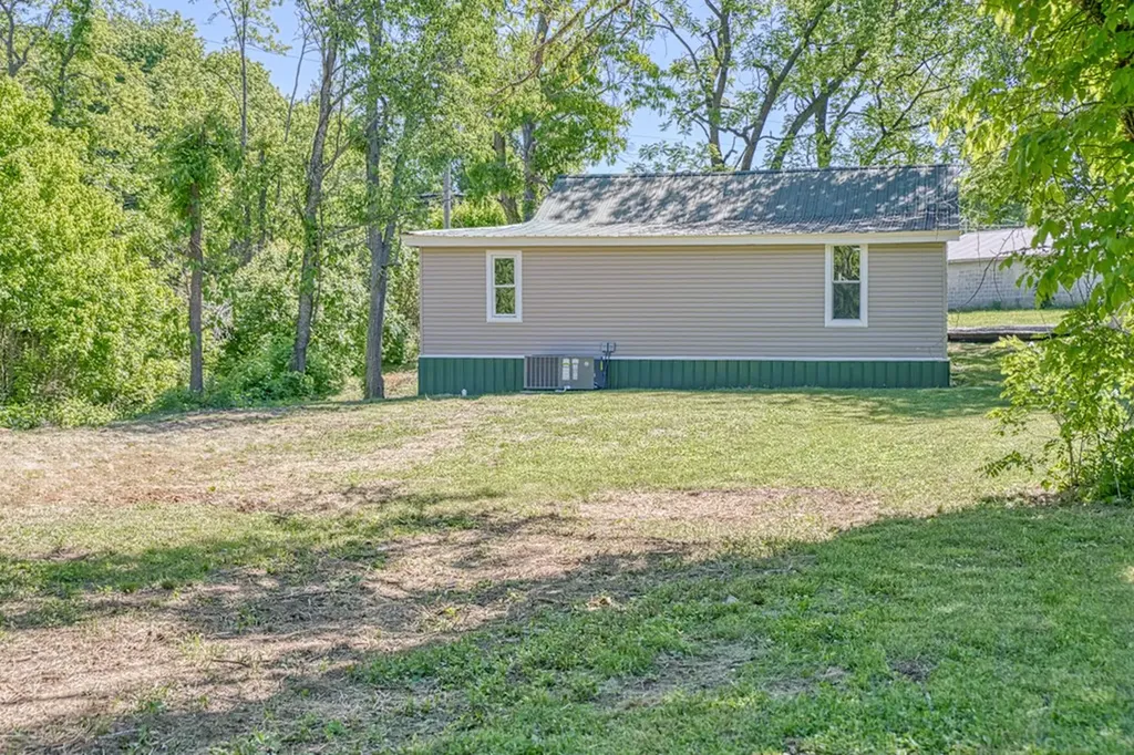 108 Twinton Park Road Crawford TN 38580