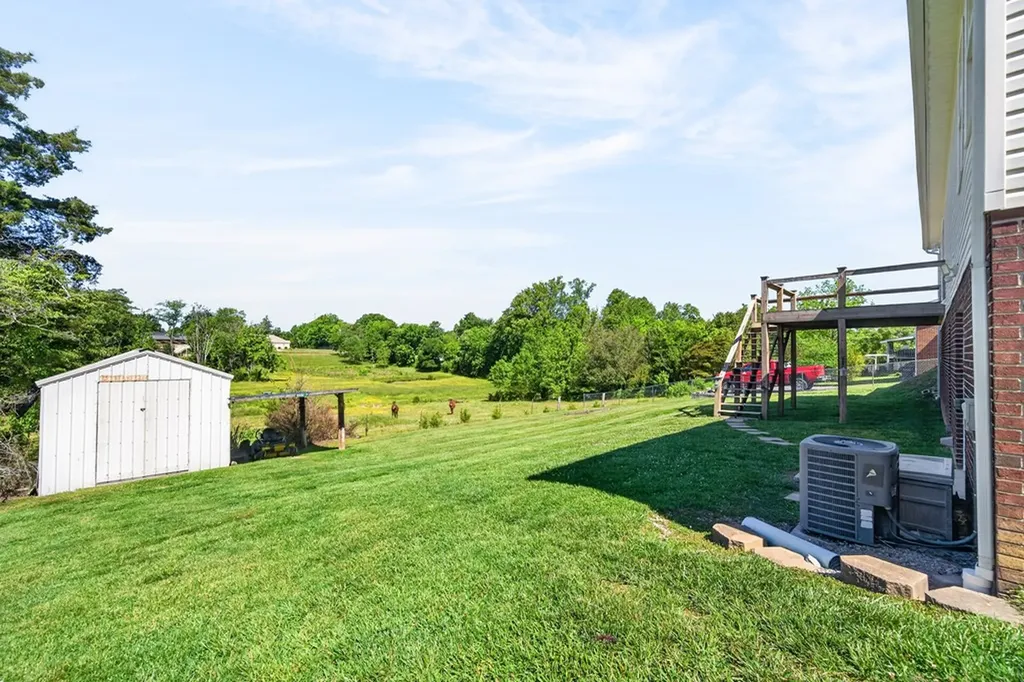 80 Royal Oak Drive Cookeville TN 38501