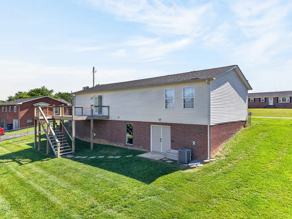 80 Royal Oak Drive Cookeville TN 38501