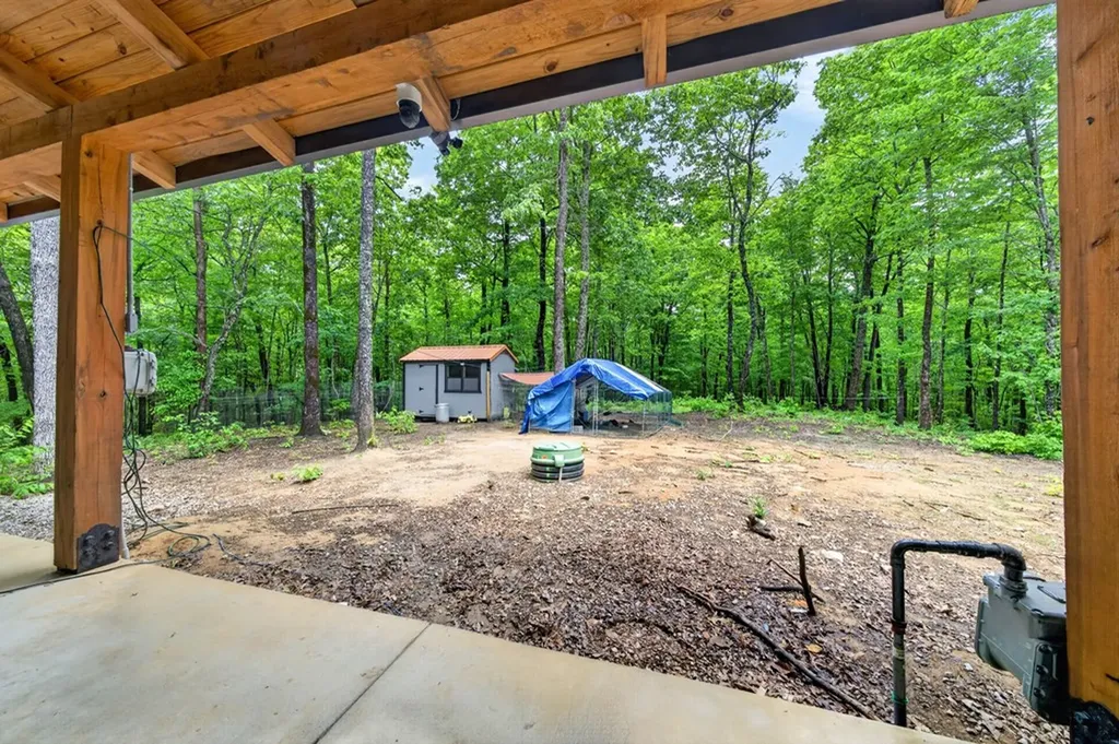 831 Ib Maynard Road Spencer TN 38585