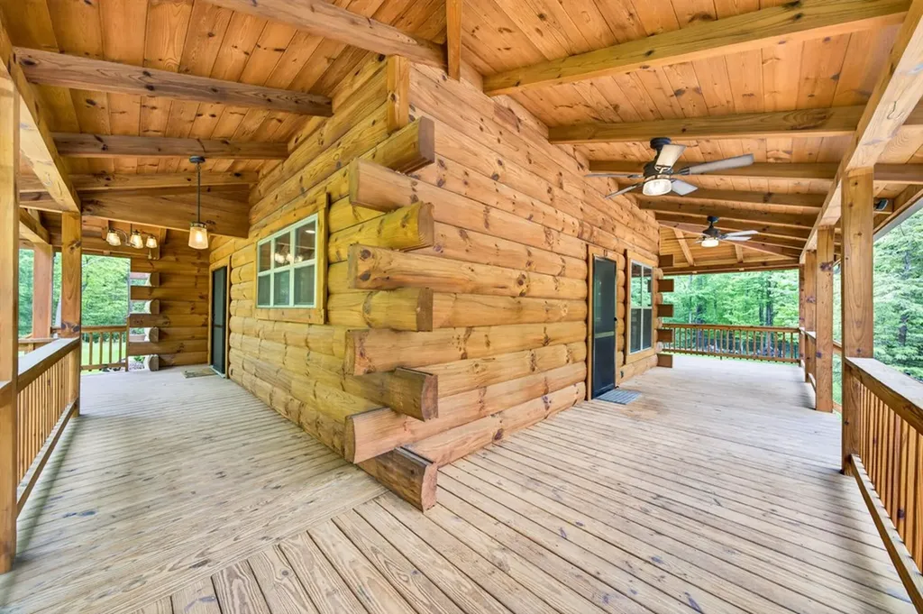 704 White Oak Road Monterey TN 38574