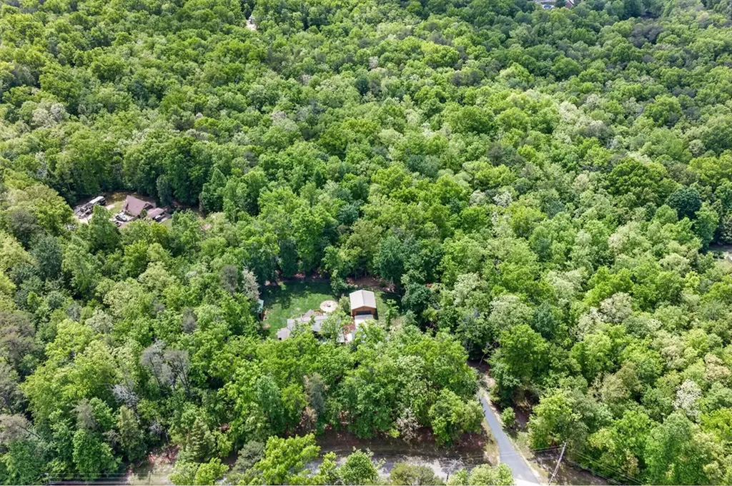 704 White Oak Road Monterey TN 38574