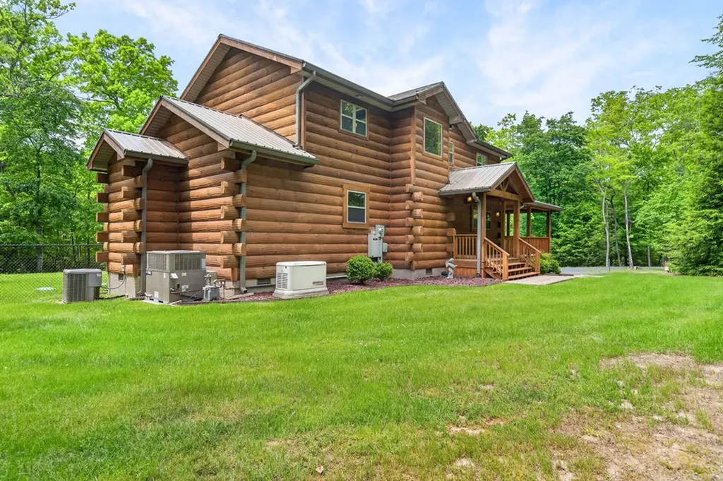 704 White Oak Road Monterey TN 38574