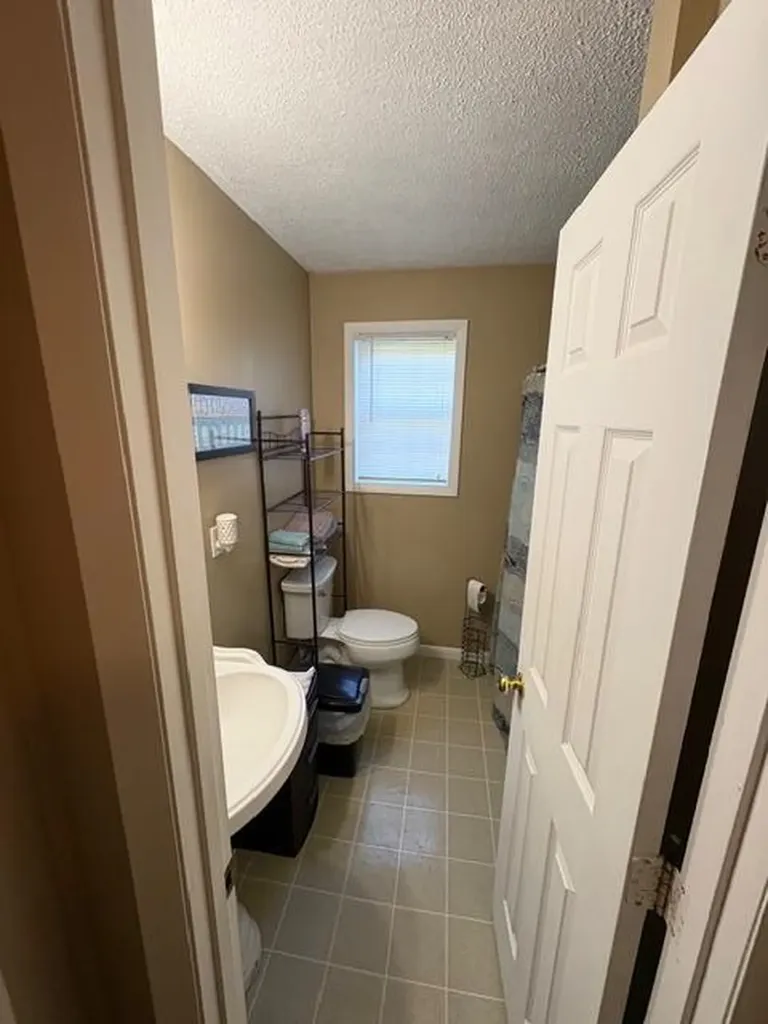 148 Lester Ledbetter Lane Hilham TN 38568