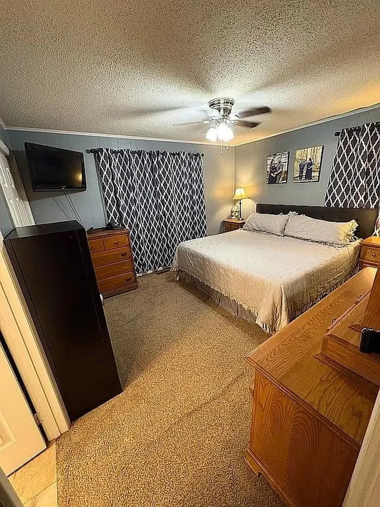 148 Lester Ledbetter Lane Hilham TN 38568