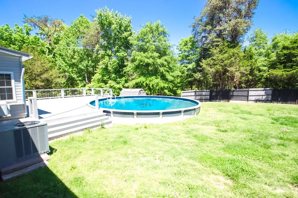 13400 Old Kentucky Road Walling TN 38587