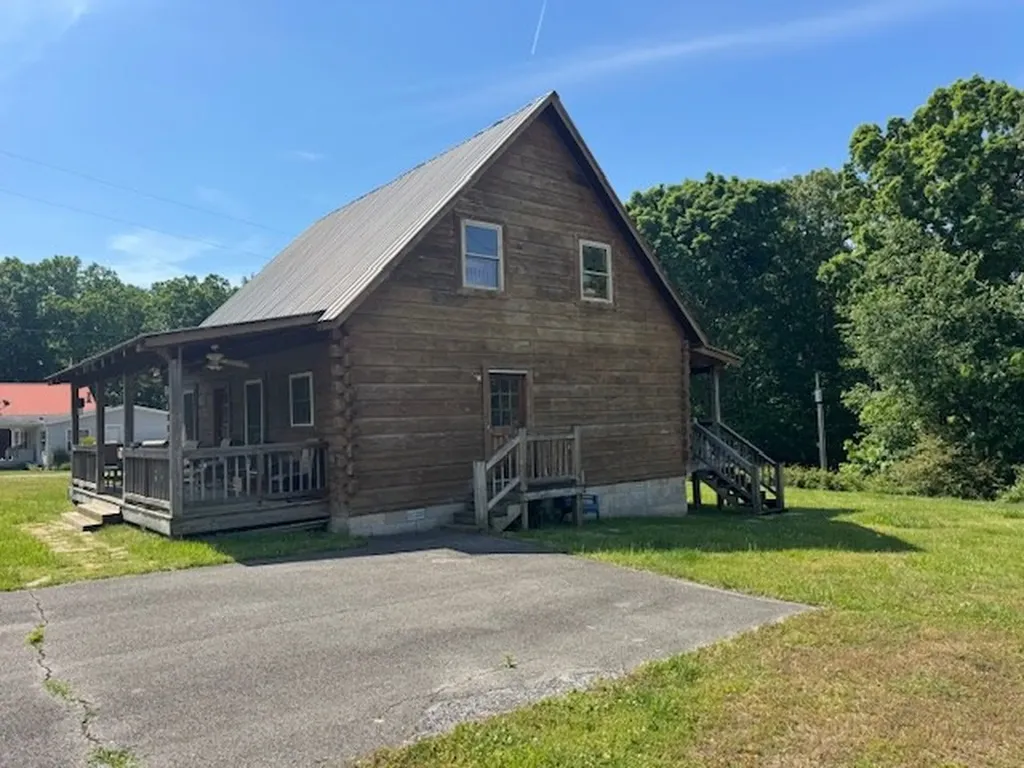 5701 Willow Grove Highway Allons TN 38541