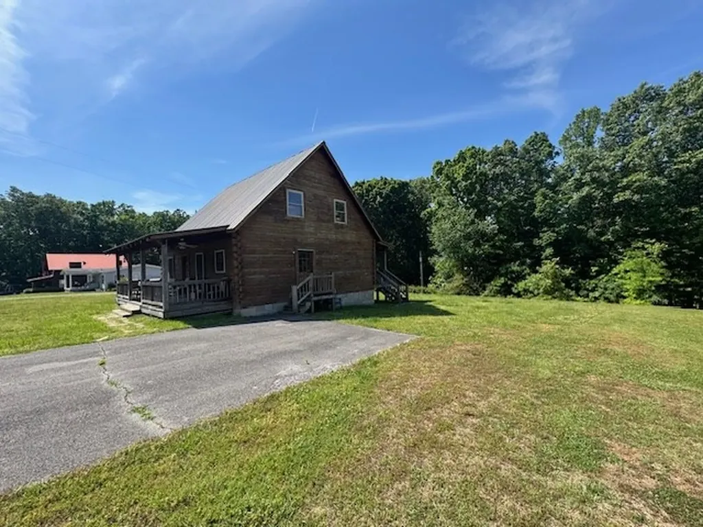 5701 Willow Grove Highway Allons TN 38541