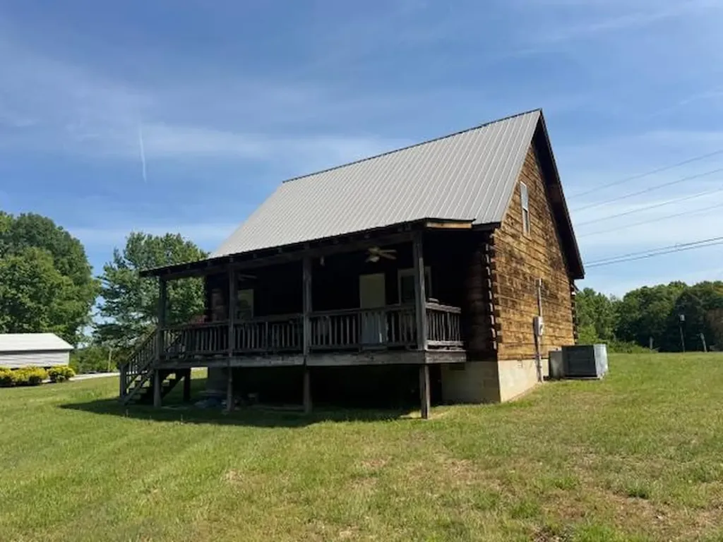 5701 Willow Grove Highway Allons TN 38541