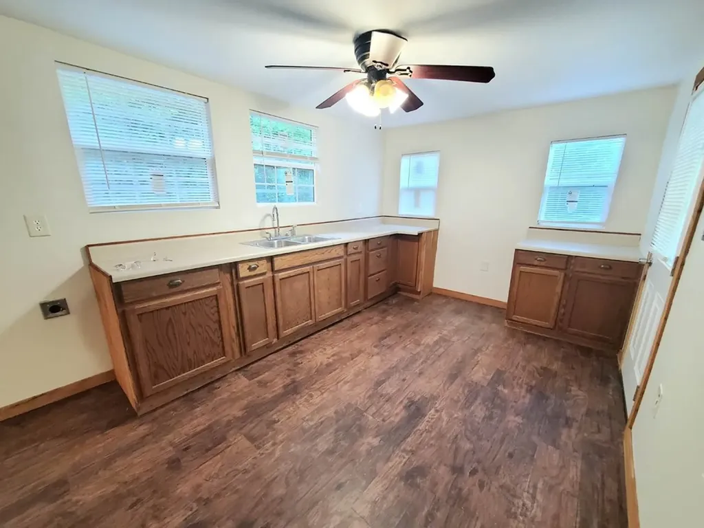 210 Rawls Creek Road Gordonsville TN 38563-6550