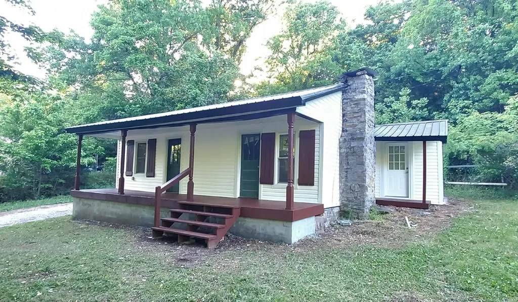 210 Rawls Creek Road Gordonsville TN 38563-6550