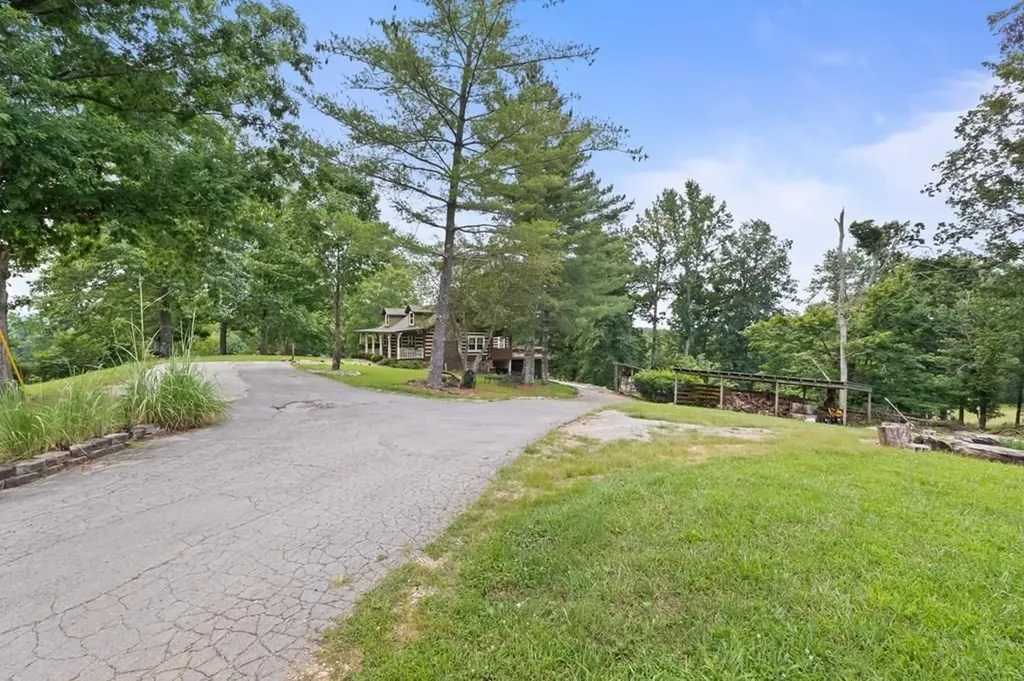 200 Duke Lane Livingston TN 38570