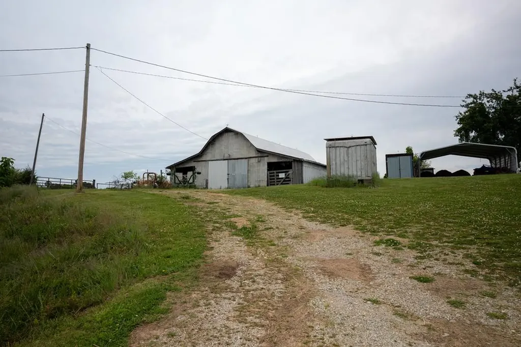 1496 S Bunker Hill Road Sparta TN 38583