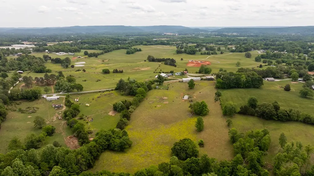 1496 S Bunker Hill Road Sparta TN 38583