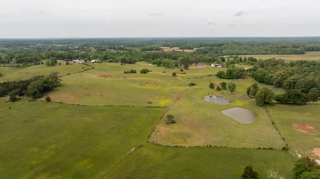 1496 S Bunker Hill Road Sparta TN 38583