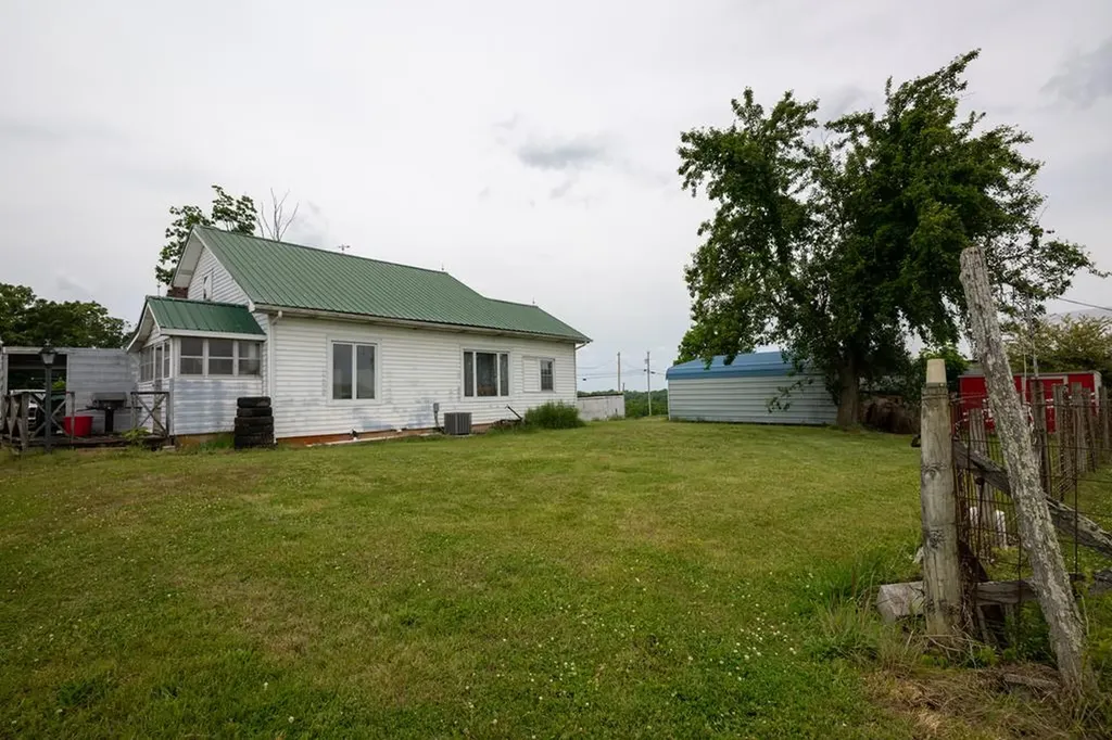 1496 S Bunker Hill Road Sparta TN 38583