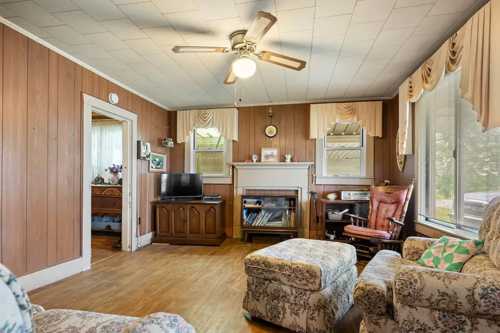 1496 S Bunker Hill Road Sparta TN 38583