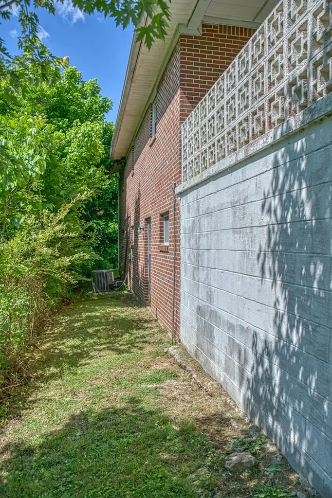 620 Harmony Road Gainesboro TN 38562