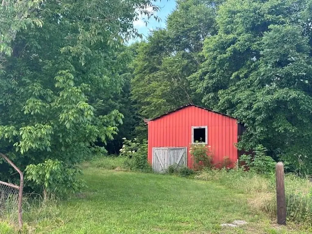 620 Harmony Road Gainesboro TN 38562