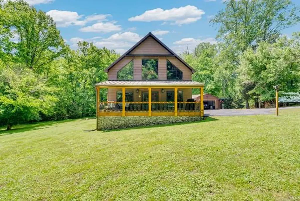 825 Shady Place Smithville TN 37166