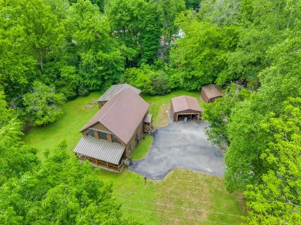 825 Shady Place Smithville TN 37166