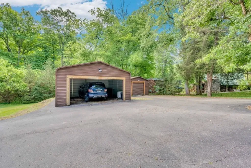 825 Shady Place Smithville TN 37166