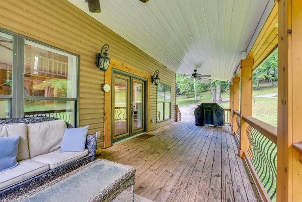 825 Shady Place Smithville TN 37166