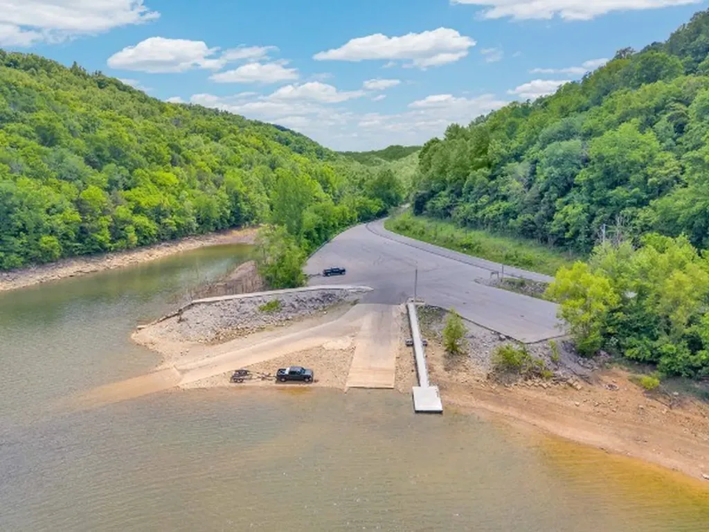 825 Shady Place Smithville TN 37166