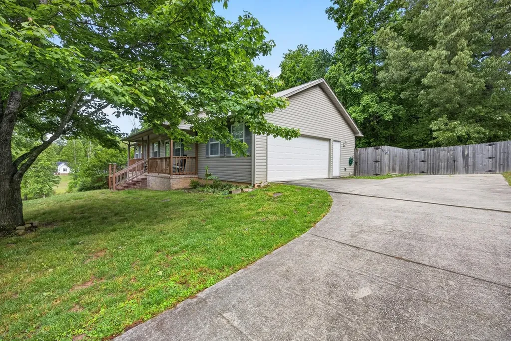 1943 Birch Circle Cookeville TN 38501