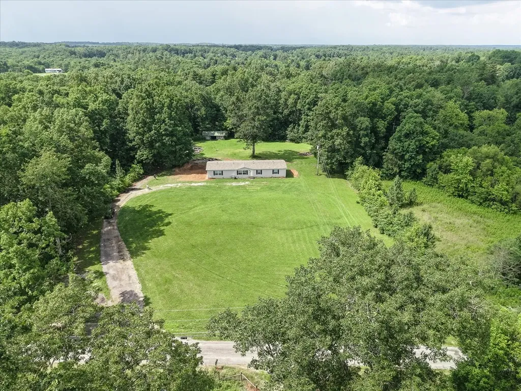90 Byers Lane Crossville TN 38571