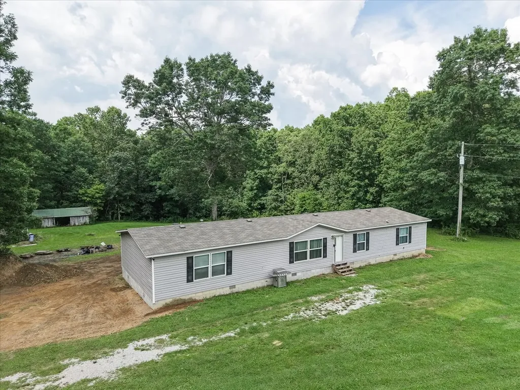 90 Byers Lane Crossville TN 38571