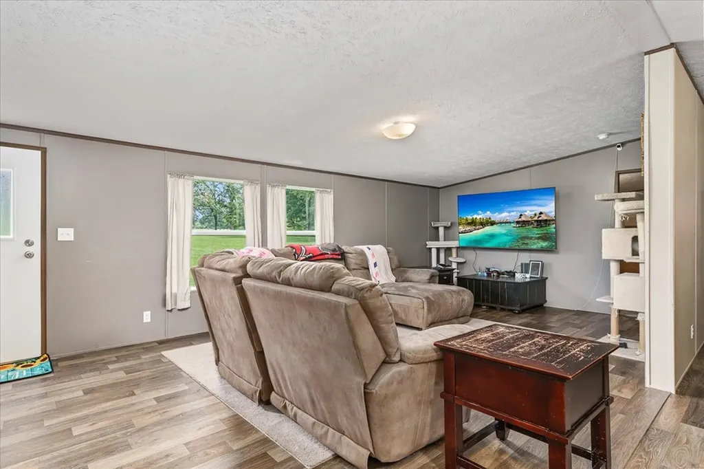 90 Byers Lane Crossville TN 38571