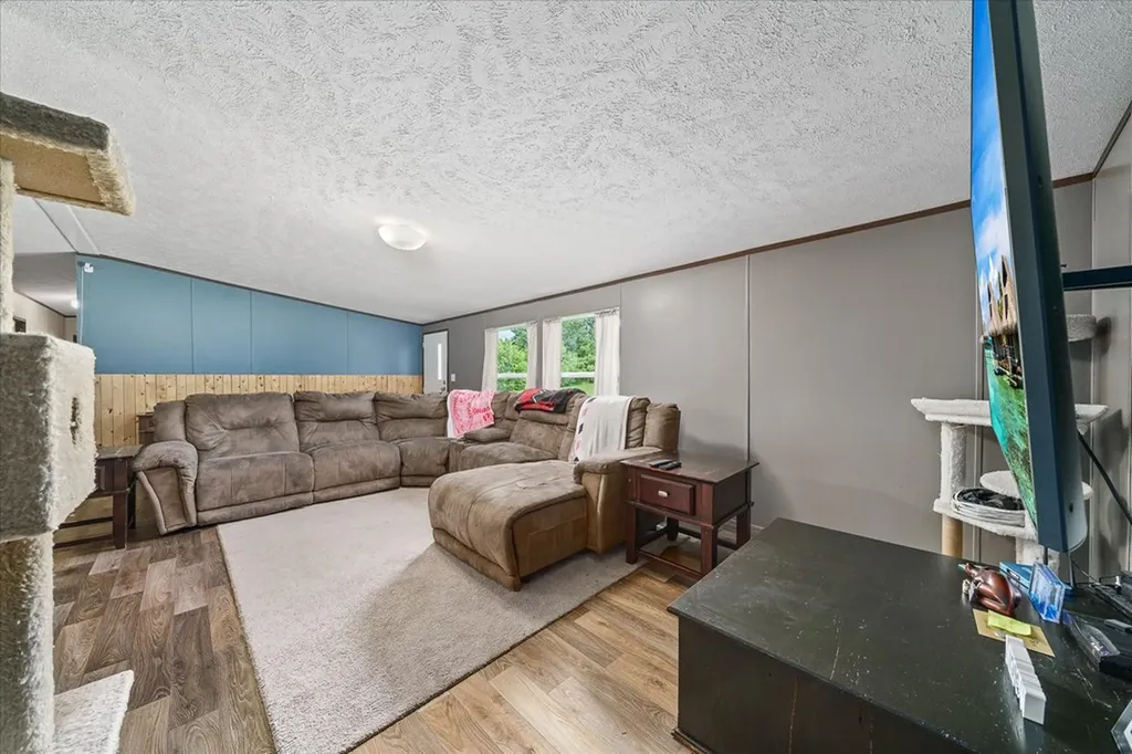 90 Byers Lane Crossville TN 38571