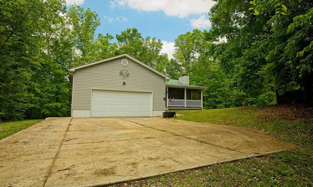 108 W Bobcat Lane Wilder TN 38589